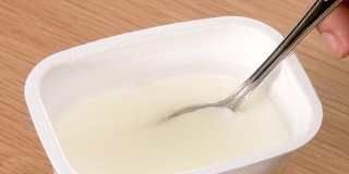酸奶和酸奶