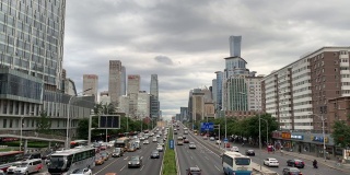 这是北京通往CBD的主干道