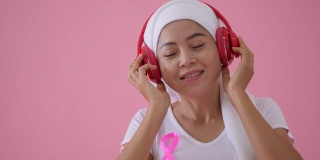 乳腺癌患者通过听音乐来放松