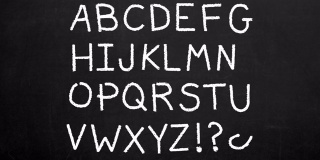 书写字母，英语拼写在黑板上。4 k动画。