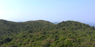 飞过高山。航拍，西贡，香港，郊野，户外