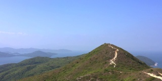 飞过高山。航拍，西贡，香港，郊野，户外