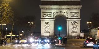 法国巴黎著名地标凯旋门取代星光大道的夜晚镜头，帧率50 / s