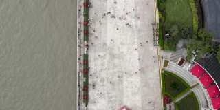 中国上海旅游目的地的无人机鸟瞰图