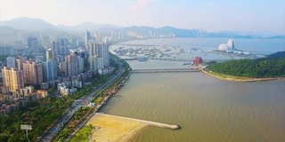 白天珠海市著名海滩湾歌剧院岛航拍4k中国全景图