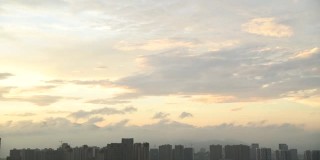 日落时中国城市鸟瞰图的时间流逝