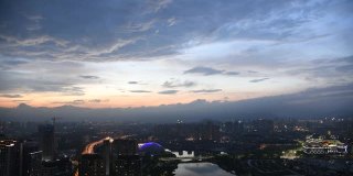日落时中国城市鸟瞰图的时间流逝