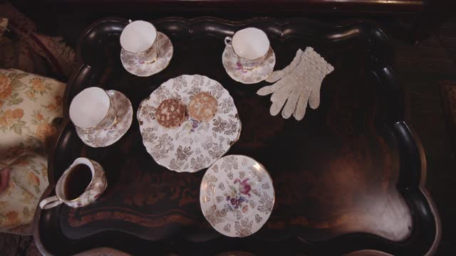 装饰瓷茶具。