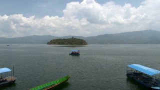 中国船只在云南抚仙湖。视频素材模板下载