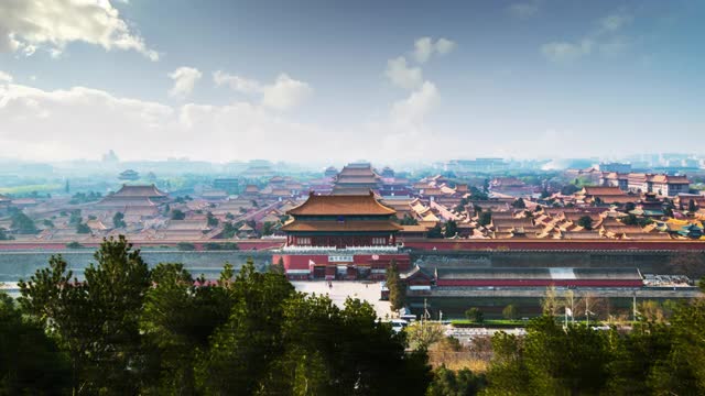 中国的象征，北京的地标，云中紫禁城。间隔拍摄/ Hyperlapse