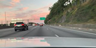 佐治亚州亚特兰大高速公路上交通的延时视频