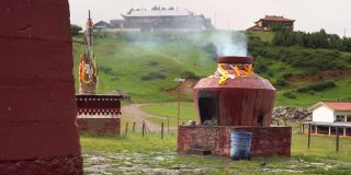 西藏山区佛教火葬场起火
