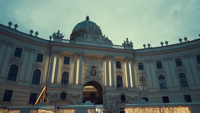 霍夫堡宫，凯撒公寓，维也纳，奥地利冬天的夜晚