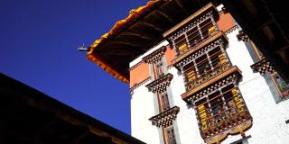 不丹谷地的宗庙和宗教祈祷旗