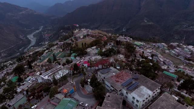 印度北阿坎德邦的美丽山站