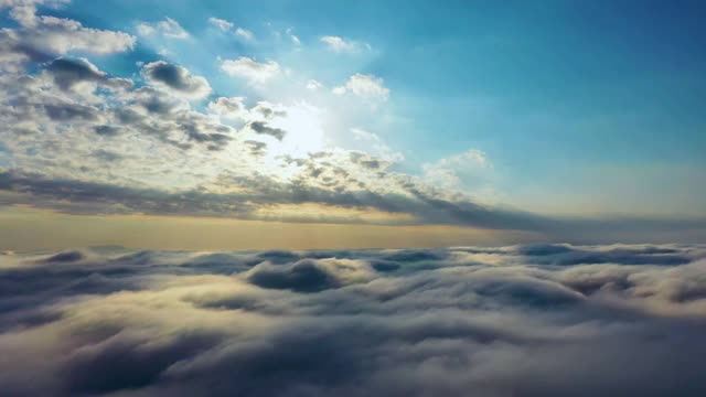 乡村全景鸟瞰图。农村空中景观。农村的生活方式。国家风景天线。全景乡村鸟瞰自然风光。农村的风景。农村的场景。国家空中场景。