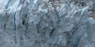 阿拉斯加马杰丽冰川的特写。