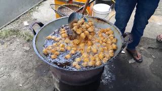 印尼街头小吃——炸豆腐视频素材模板下载