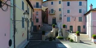美丽的坎特拉诺村，在罗马省，拉齐奥，意大利。