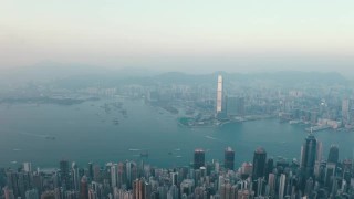 日落时分，香港维多利亚山顶的电台视频素材模板下载