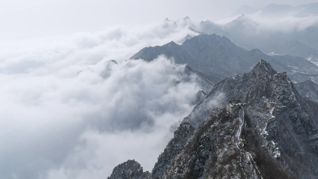 雪后的长城，云雾中的自然风光(延时)