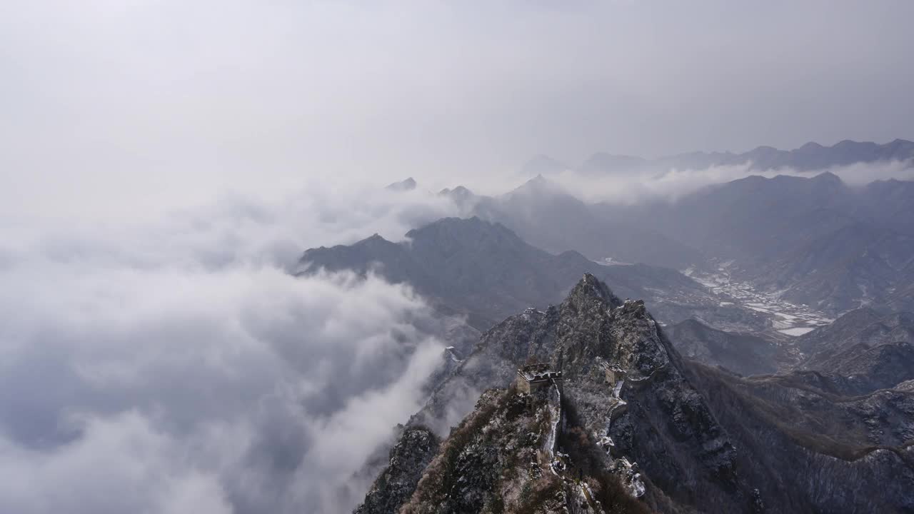 雪后的长城，云雾中的自然风光(延时)