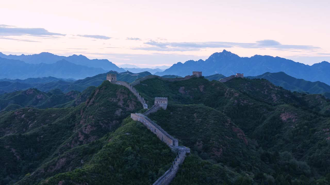 秋日黄昏的长城，美丽的自然(延时)