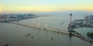 日落时分，珠海澳门著名塔桥全景4k中国