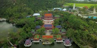 阴天时间珠海著名的新暖明公园湖庙航拍4k中国全景图