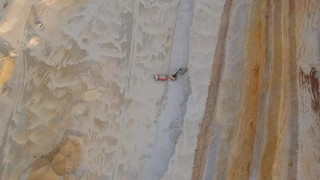 石英砂采石场鸟瞰图。乌克兰的工业区。视频素材模板下载