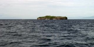 菲律宾竹翼船，位于菲律宾共和国的岛屿上。