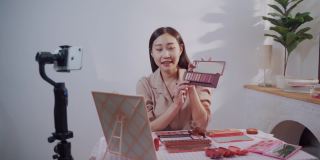 亚洲女性美容博客广播一个视频作为化妆师