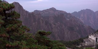 黄山紫云峰全景，被称为黄山，中国安徽