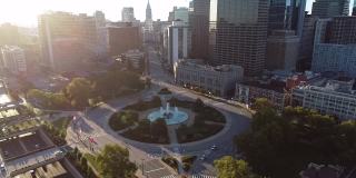 空的罗根广场喷泉鸟瞰图，圆圈，费城商业区和市中心。宾西法尼亚