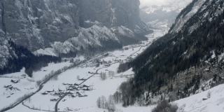 冬季无人机Lauterbrunnen。