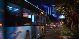 南京市中心夜景时间灯火通明，交通路侧全景4k中国