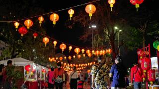 中国的灯笼和舞龙在中国新年。视频素材模板下载