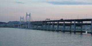 从釜山的Gwangandaegyo大桥开始