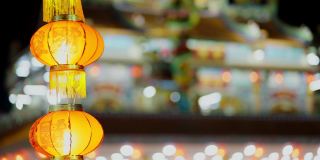 中国的灯笼和舞龙在中国新年。