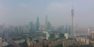 阳光明媚的一天广州市区交通大桥著名的塔，河边航拍全景4k中国