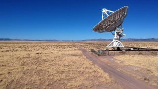 低无人机飞越国家射电天文台或非常大的阵列在Socorro，新墨西哥视频素材模板下载
