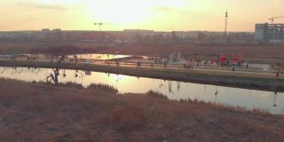 日落公园河