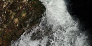 春季下奥地利的特雷福林瀑布
