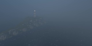 灯塔在雾中，灯光和高角度视角
