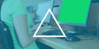 用绿屏电脑制作三角形在女学生身上旋转的动画