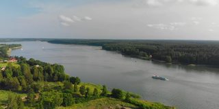 夏日美丽湖泊全景(航拍)