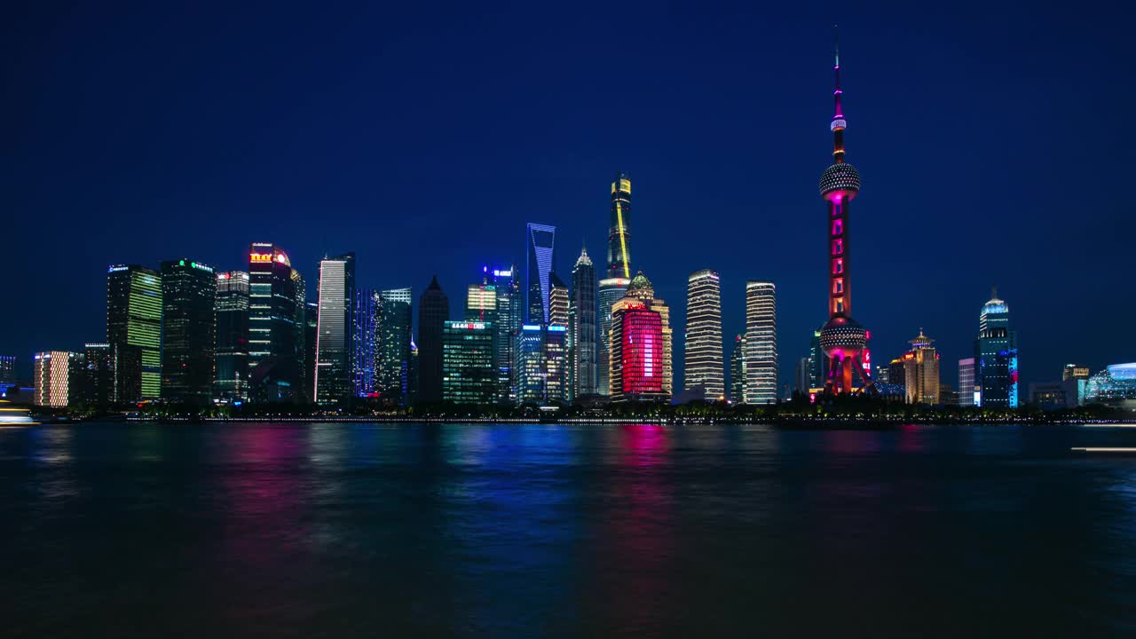 延时摄影4k上海浦东市中心的夜晚