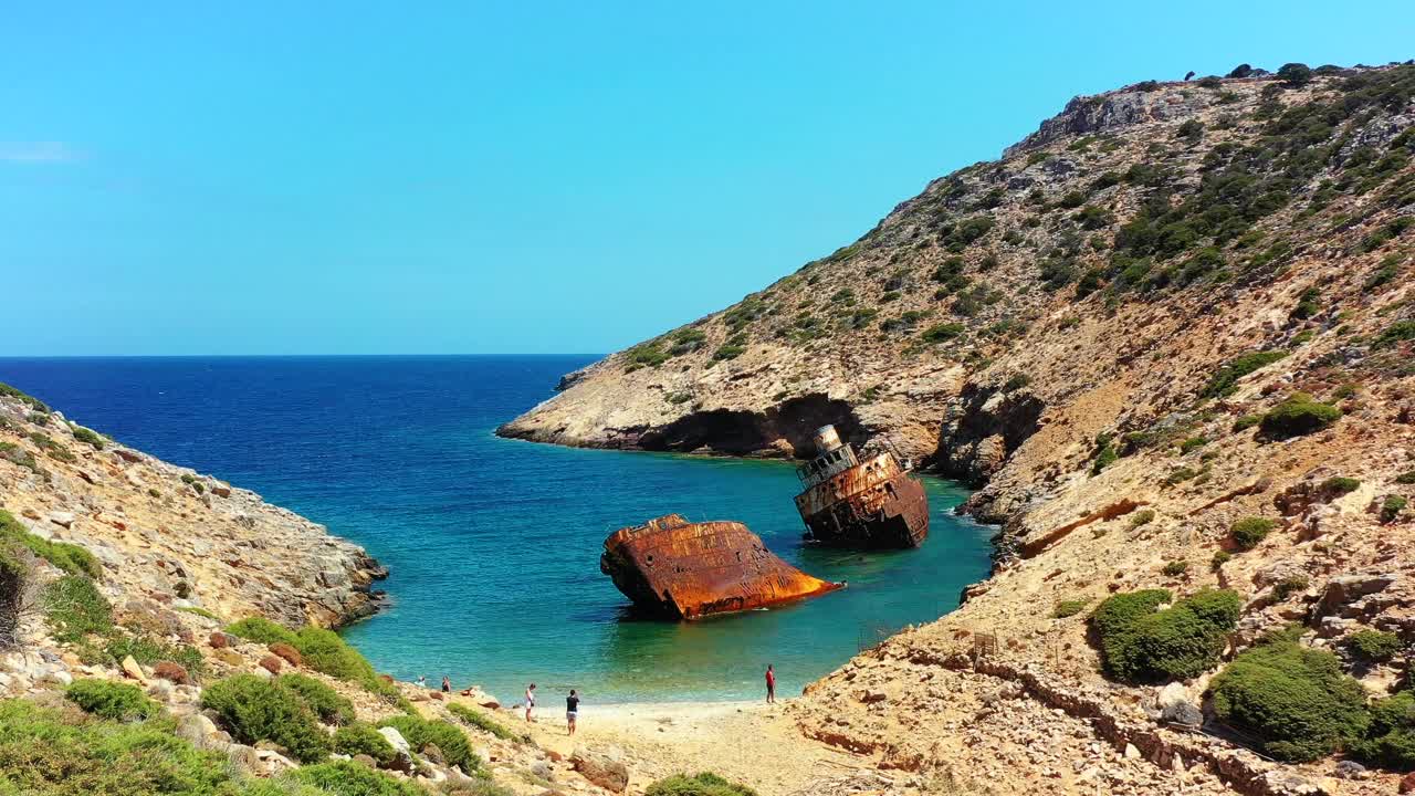 失事船只Navagio Kalotaritissa希腊的航拍