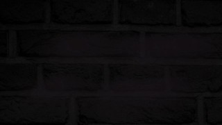 数字动画的霓虹紫色爱文字在黑色背景视频素材模板下载