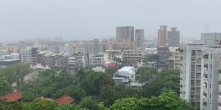 下雨天台南市景